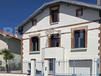 Maison, 240 m²
