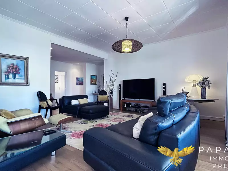 Maison, 263 m²