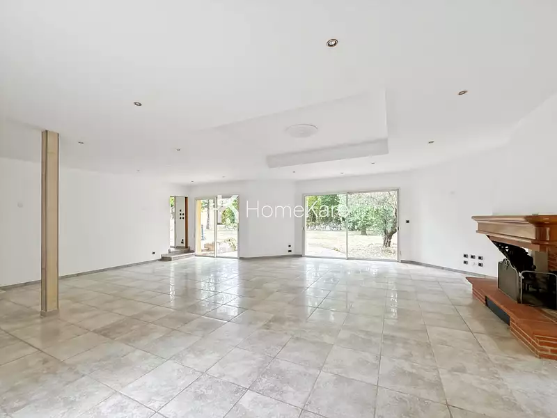 Maison, 195 m²