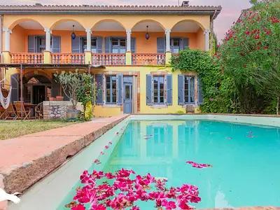 Maison, 384 m²