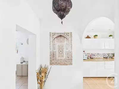 Maison, 278 m²