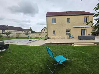 Maison, 165 m²