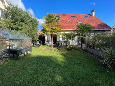 Maison, 185 m²