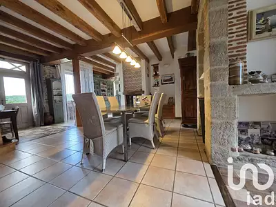 Maison, 221 m²