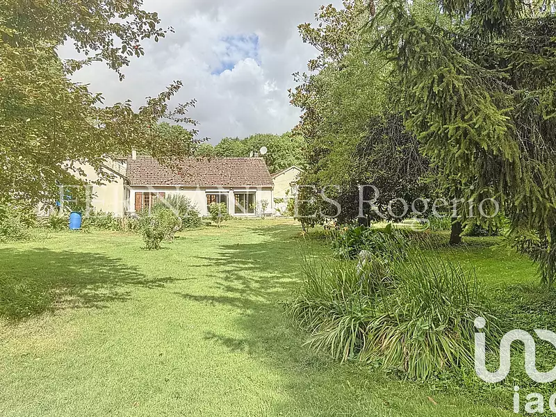 Maison, 196 m²