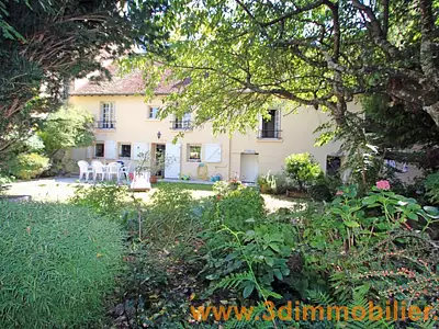 Maison, 260 m²