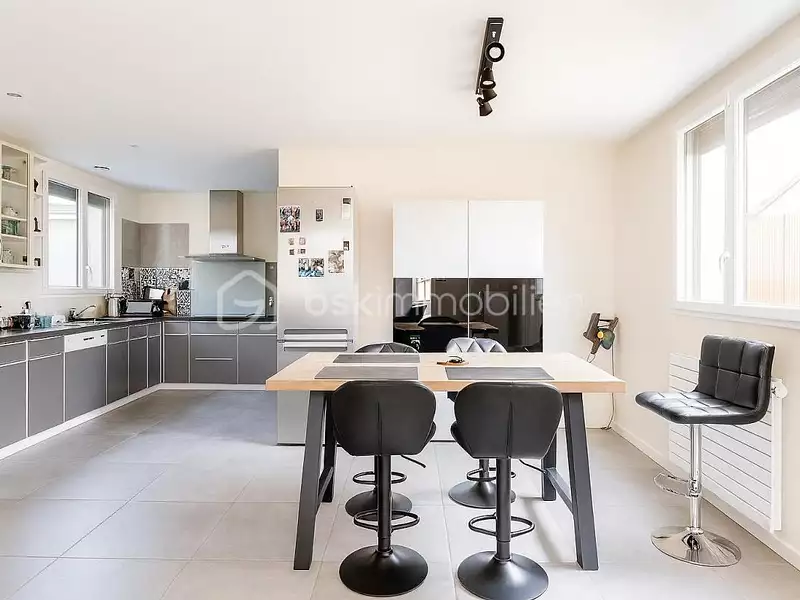 Maison, 227 m²