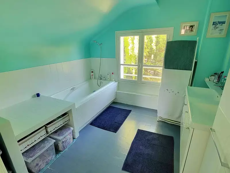 Maison, 230 m²