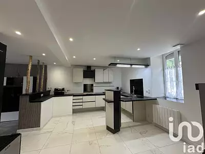 Maison, 241 m²