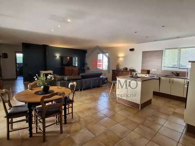Maison, 158 m²