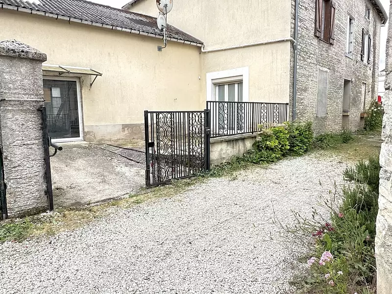 Maison, 285 m²