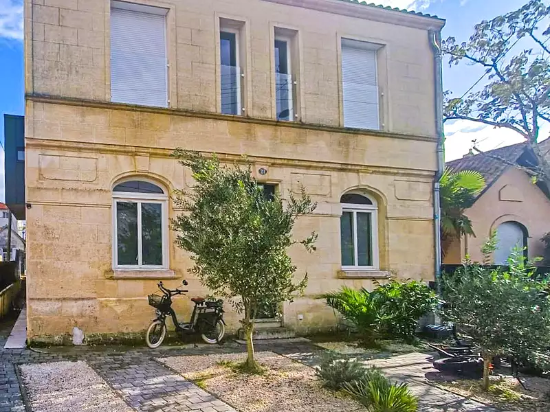 Maison, 281 m²
