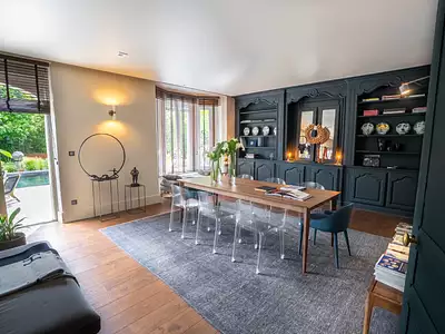 Maison, 260 m²