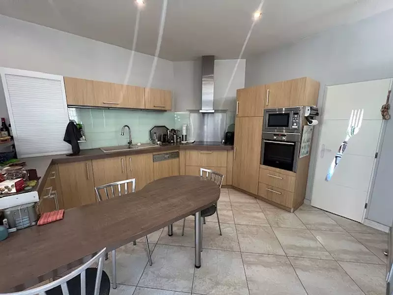 Maison, 193 m²