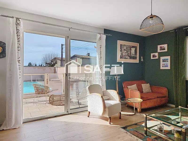 Maison, 166 m²