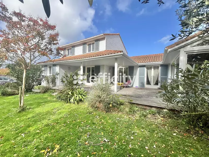 Maison, 160 m²