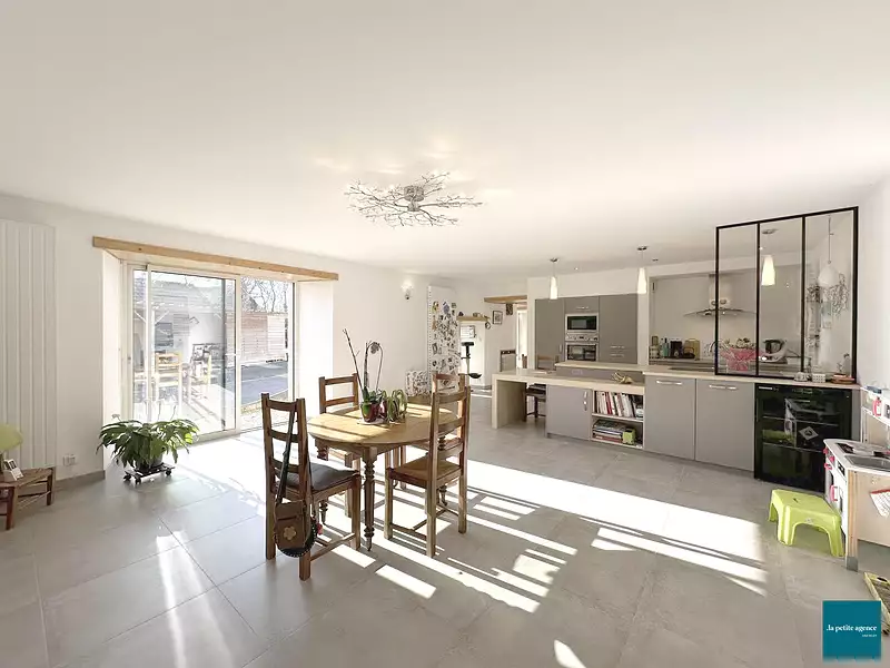 Maison, 180 m²