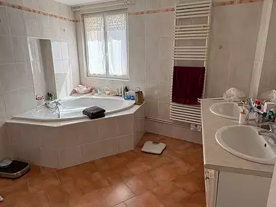 Maison, 216 m²