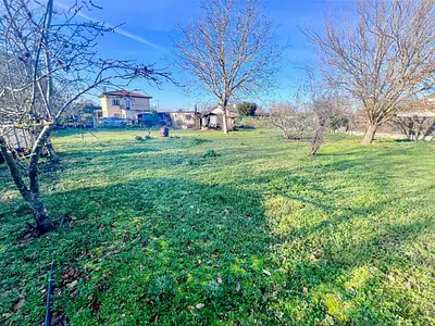 Terrain, 1 104 m²