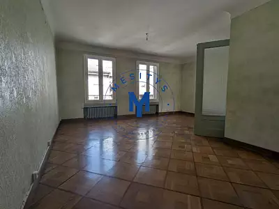 Immeuble, 240 m²