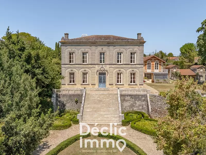 Maison, 484 m²