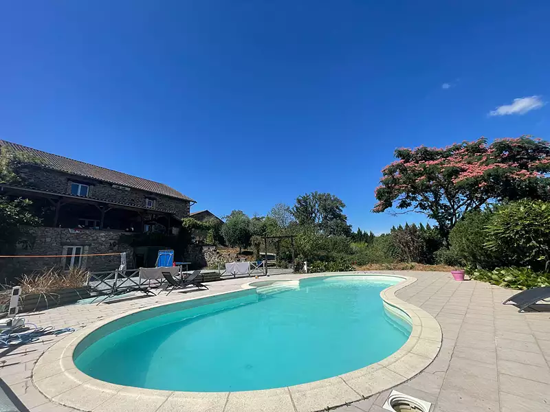 Maison, 600 m²