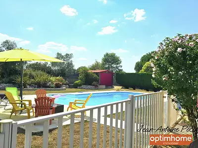 Maison, 166 m²