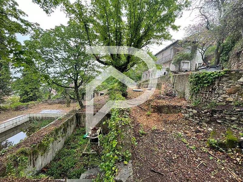 Terrain, 835 m²