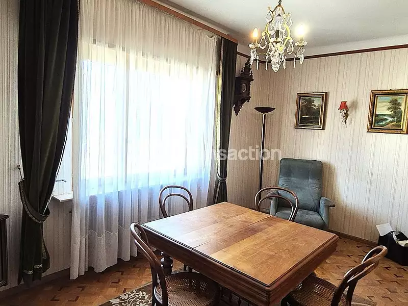 Maison, 337 m²