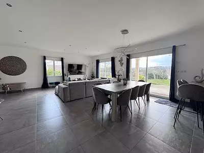 Maison, 164 m²