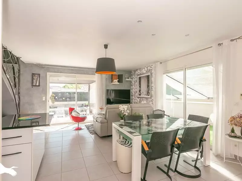 Maison, 84 m²