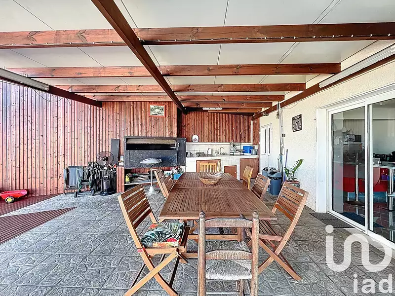 Maison, 185 m²