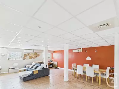 Maison, 278 m²