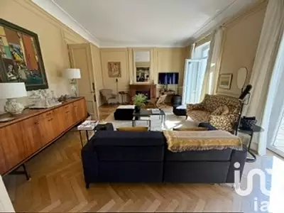 Maison, 260 m²