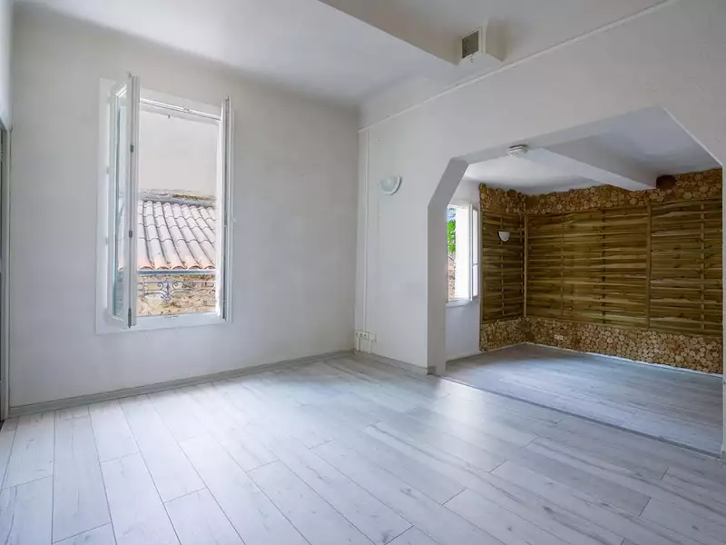 Immeuble, 267 m²