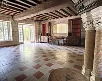 Maison, 1 004 m²
