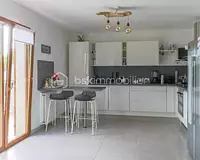 Maison, 196 m²