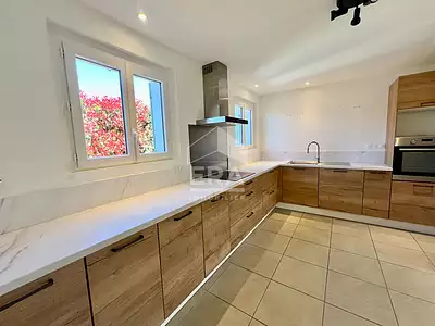 Maison, 93 m²