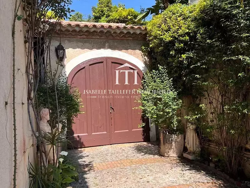 Maison, 280 m²
