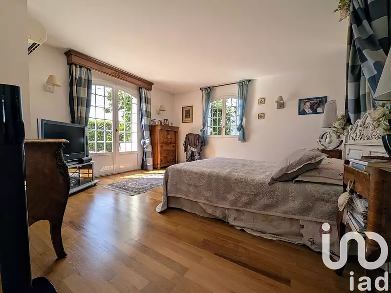 Maison, 197 m²
