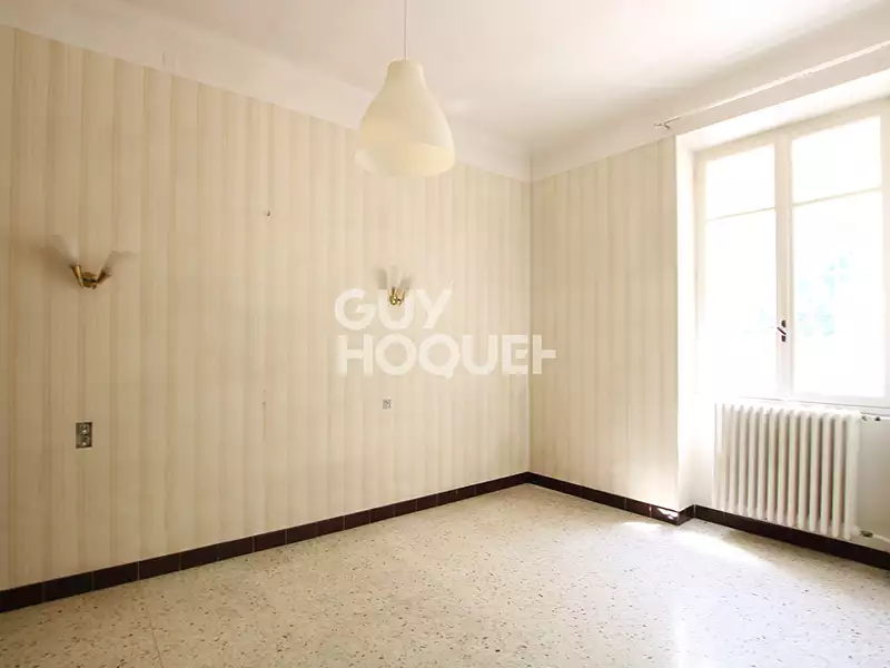Immeuble, 151 m²