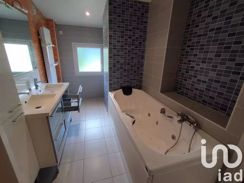 Maison, 170 m²
