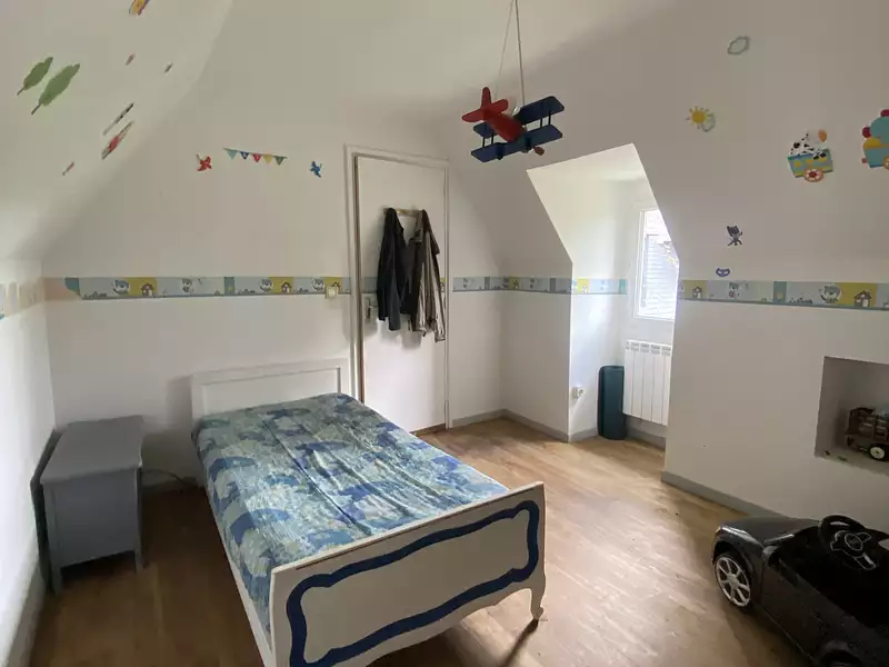 Maison, 196 m²
