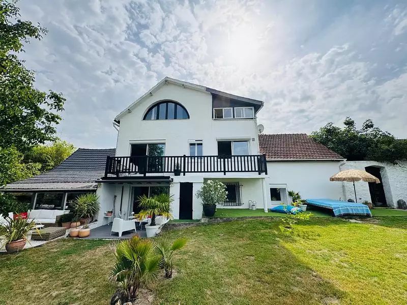 Maison, 280 m²
