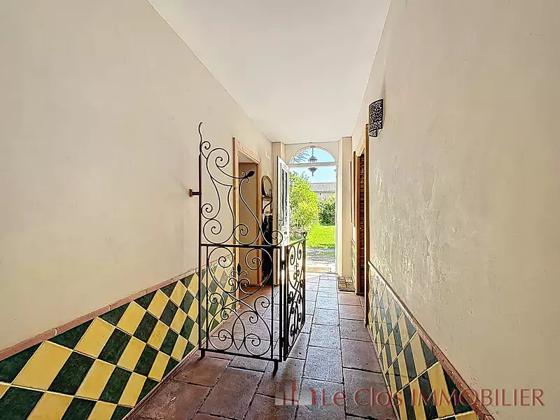 Maison, 204 m²