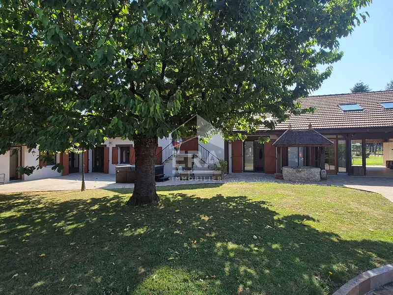 Maison, 272 m²