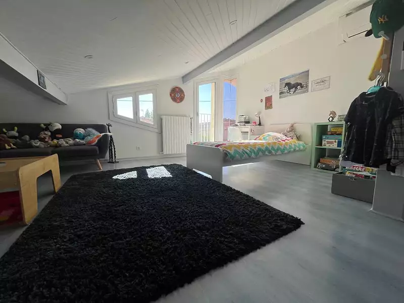 Maison, 210 m²