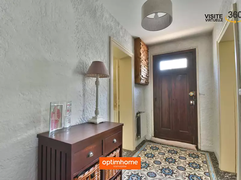 Maison, 240 m²