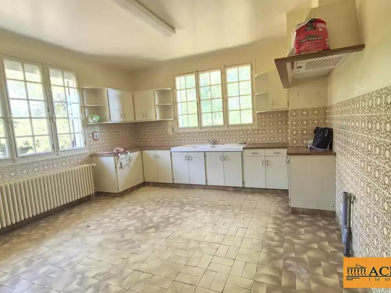 Maison, 184 m²