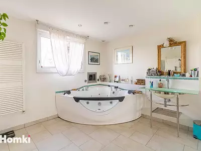 Maison, 241 m²
